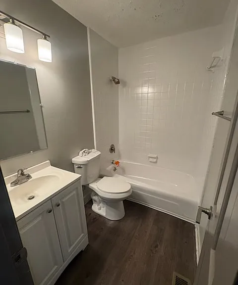 2133 W Gordon Ave #C — Photo 8