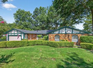 1801 Rolling Hills Pl, Bartlesville, OK 74006