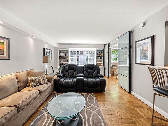 3rd image of 310 Lexington Ave APT 2H