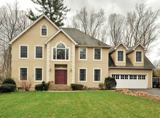 48 Ackerman St, Waldwick, NJ 07463