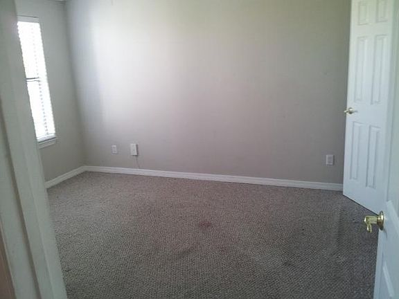 3rd image of 2303 N Congress Ave APT 35