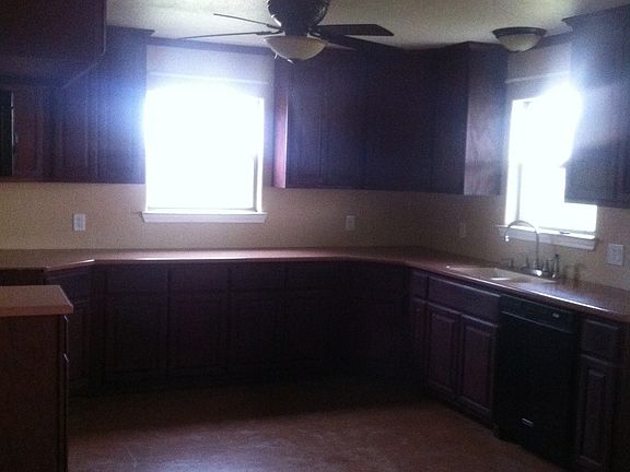 3rd image of 454 Mesquite Ln