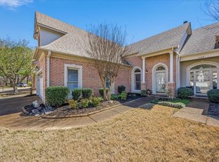 1727 Village Ridge Rd, Collierville, TN 38017