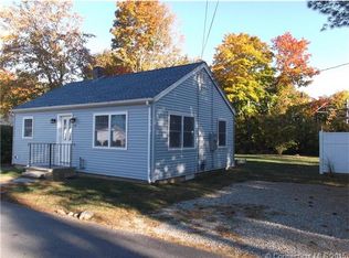 18 Crossley Ct, Niantic, CT 06357
