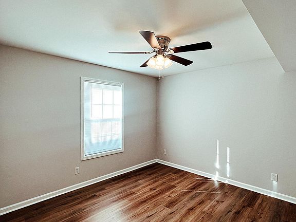 5th image of 116 Ballygar St APT B