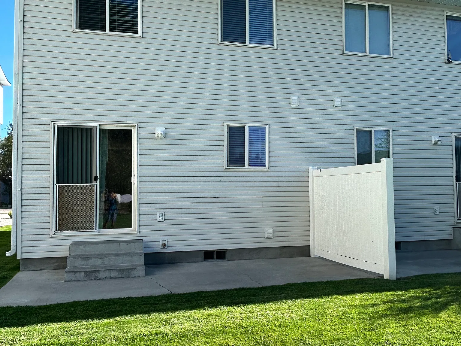 3 bed, 1.5 bath, 1100 sqft, $1,100 — Photo 4