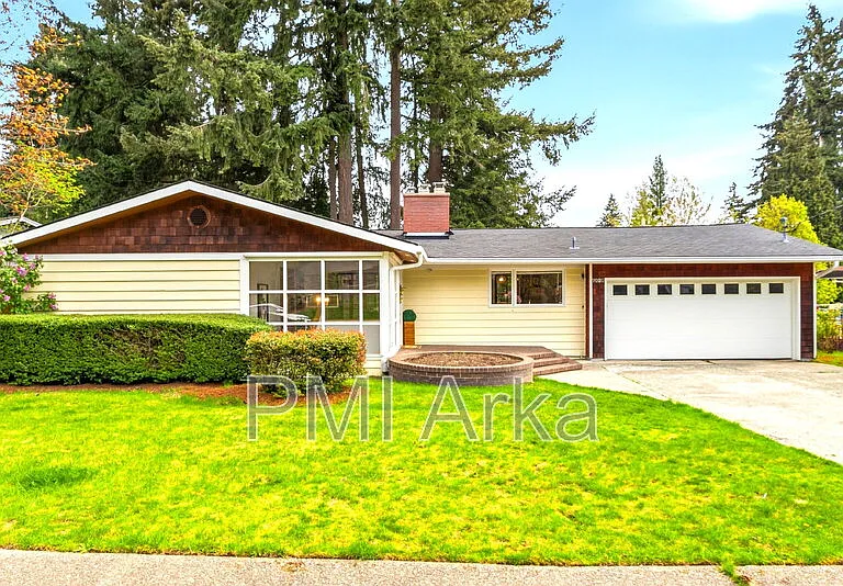7020 137th Ave NE — Photo 1