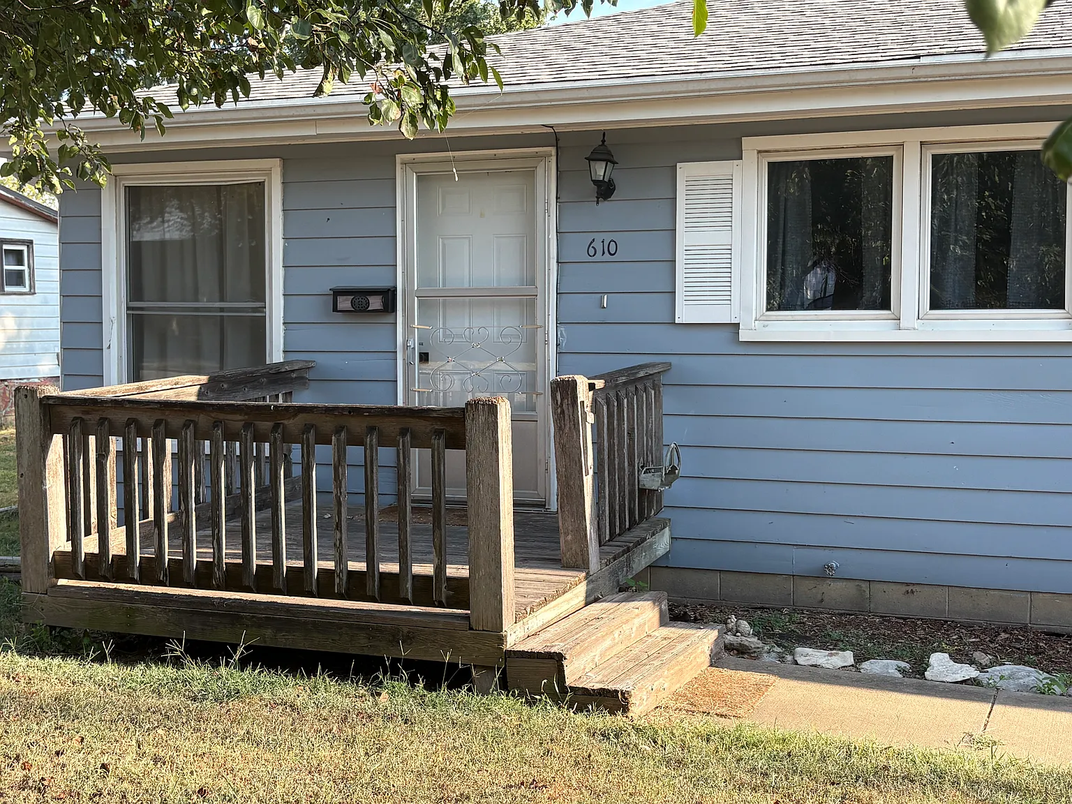 2 bed, 1.5 bath, 912 sqft, $1,000 — Photo 2