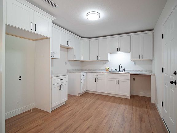 3rd image of 1408 6th St NW