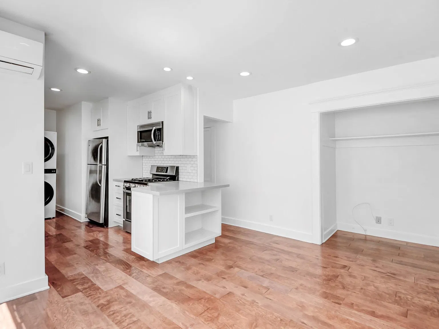 1 bed, 650 sqft, $2,950 — Photo 4