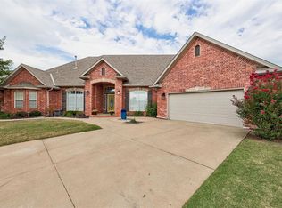 1321 Camelot Dr, Yukon, OK 73099