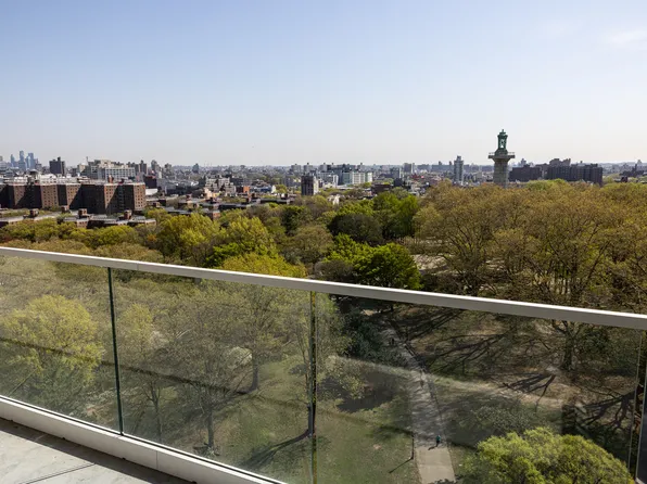 240 Willoughby Street image 11 of 24