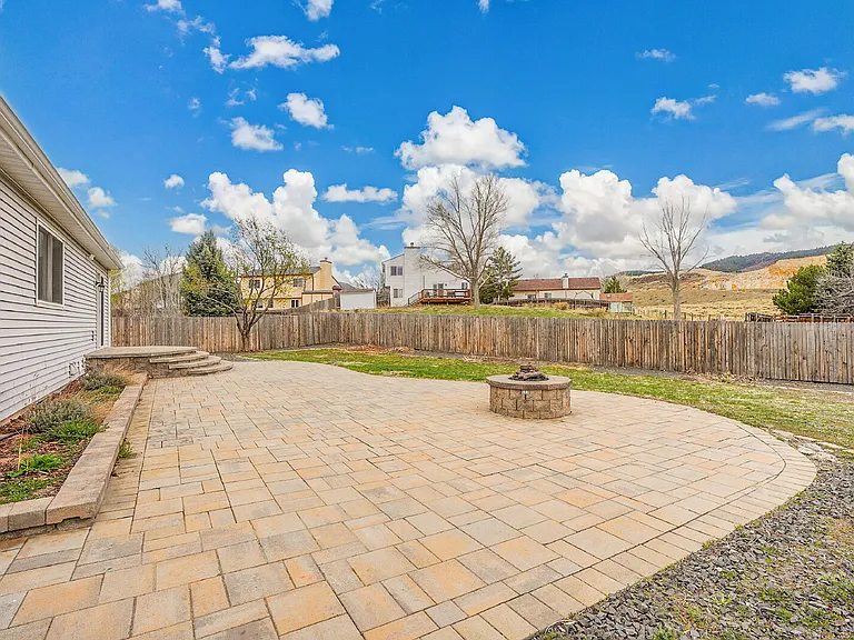 8065 Eagleview Dr — Photo 50