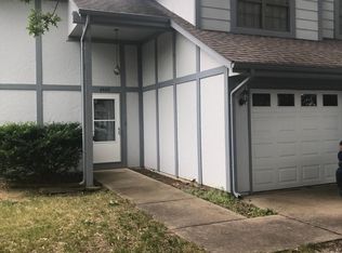 8409 Woodson Ct, Raytown, MO 64138