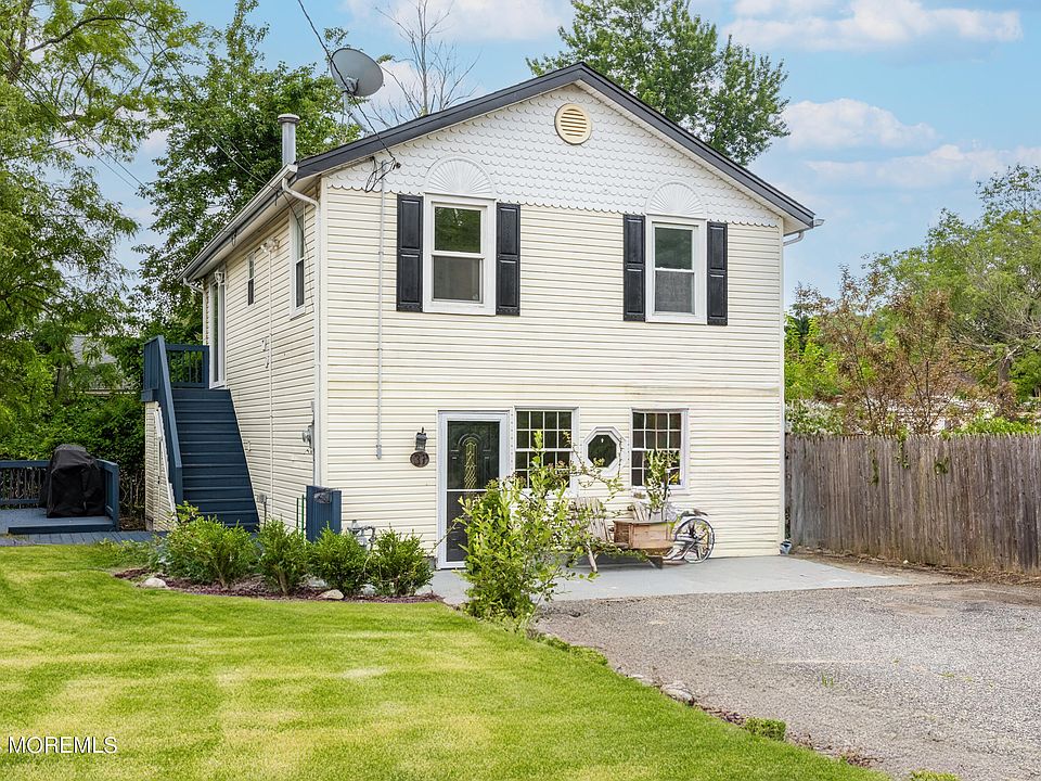 1st image of 31 Wood Avenue