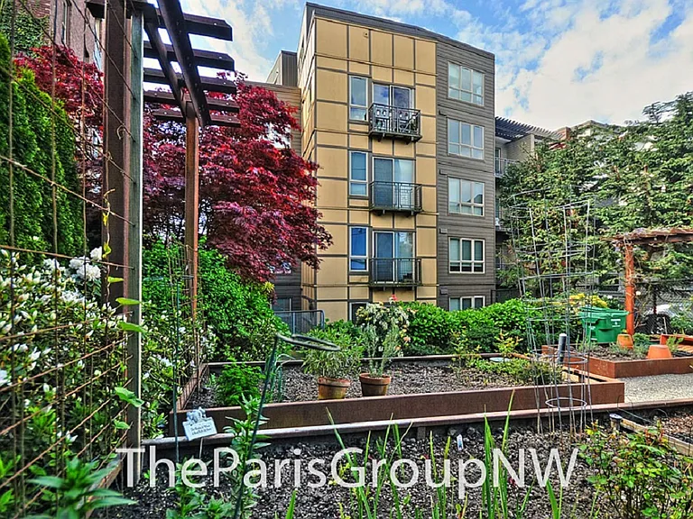 1420 E Pine St #E706 — Photo 32
