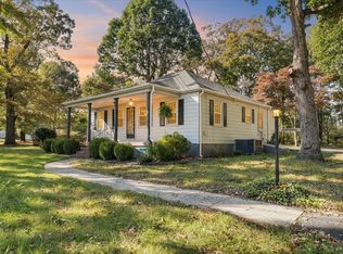 1433 Chalk Level Rd, Chatham, VA 24531