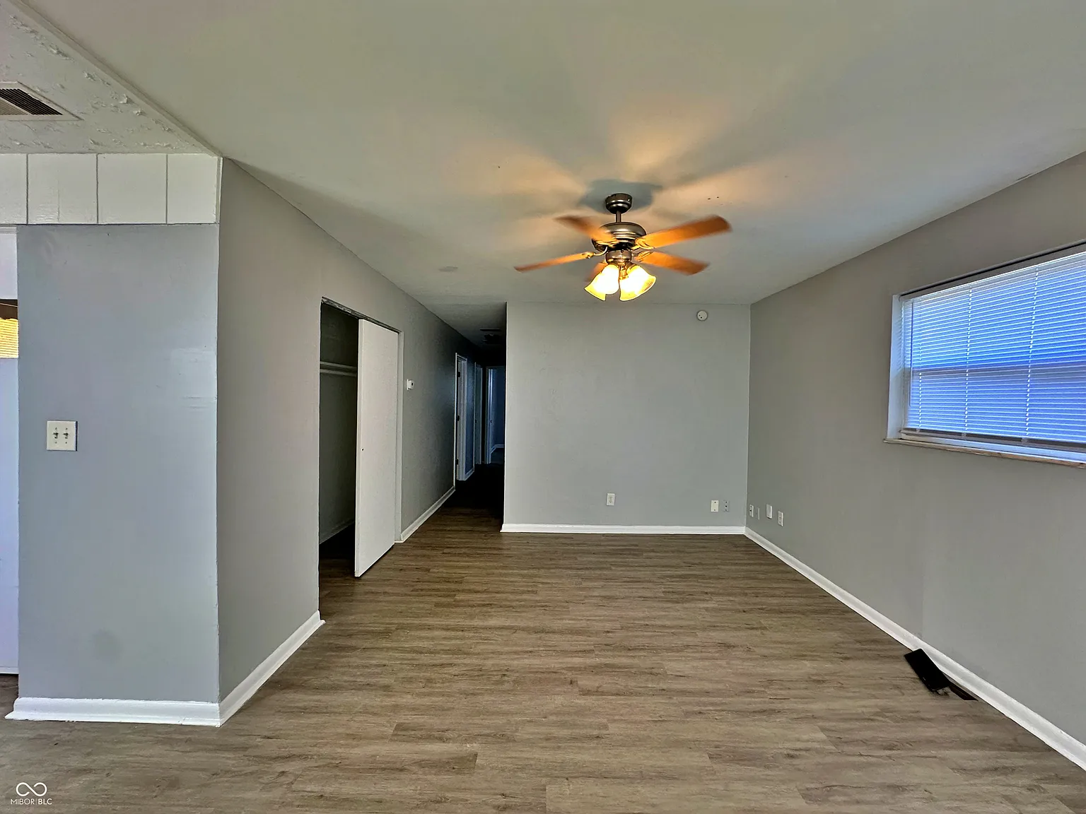 3 bed, 1.0 bath, 1008 sqft, $1,399 — Photo 3