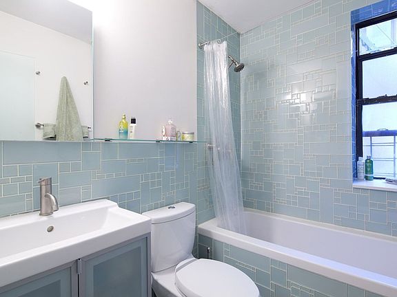 256 South 4th Bathroom