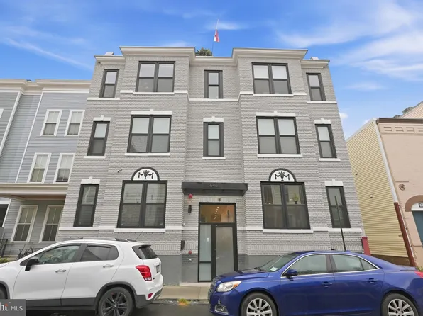 646 Newton Pl NW #303, Washington, DC 20010