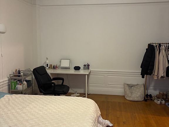 5th image of 464-466 Commonwealth Ave #705A