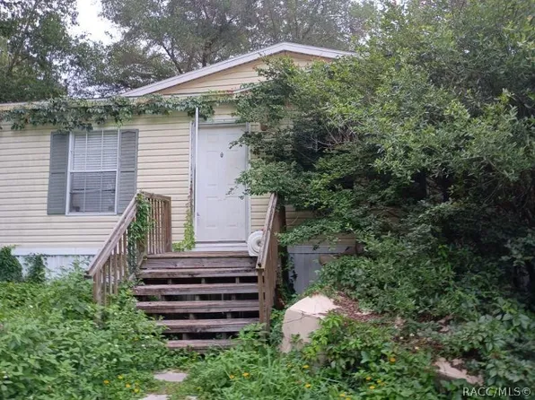 5323 E South Crossing Ct, Inverness, FL 34452