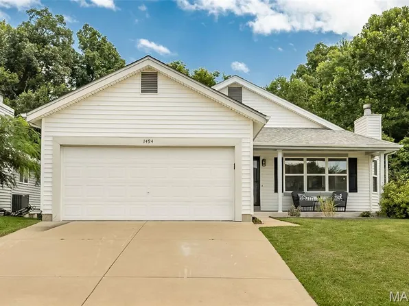1494 Brittany Cv, Saint Charles, MO 63304