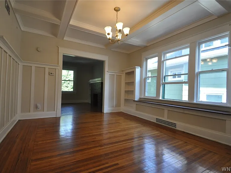 9 Wellington Rd — Photo 16