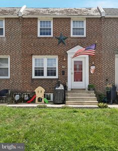 81 S Harwood Ave, Upper Darby, PA, 19082