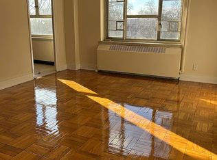 67-00 192nd St #7, Fresh Meadows, NY 11365