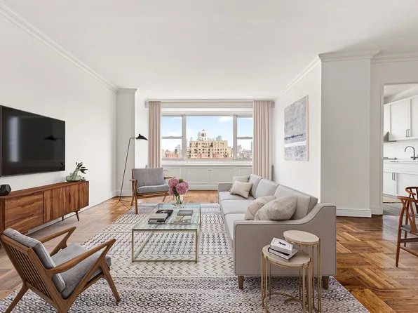 2 Charlton Street image 3 of 15