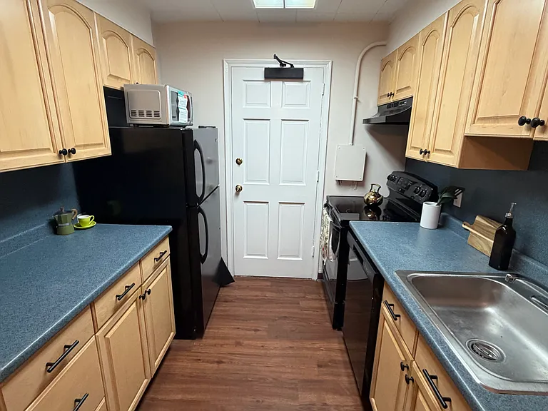 1305 N Broom St — Photo 5