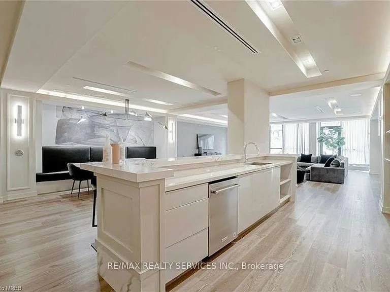 4085 Parkside Village Dr #1005 — Photo 26