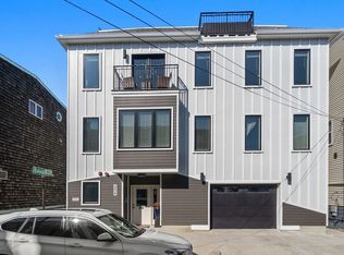 254 Everett St #3, Boston, MA 02128