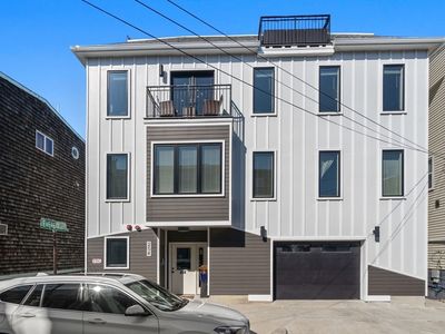 254 Everett St #3, Boston, MA, 02128
