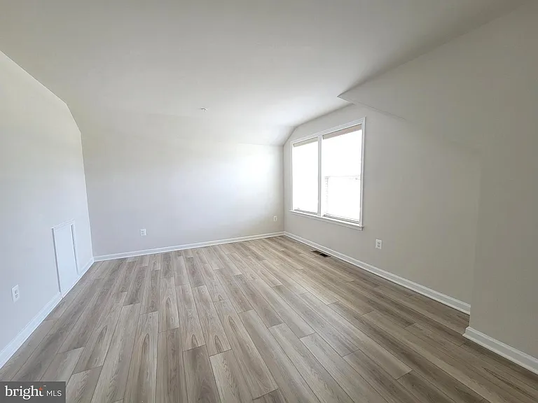 22320 Plover St — Photo 6