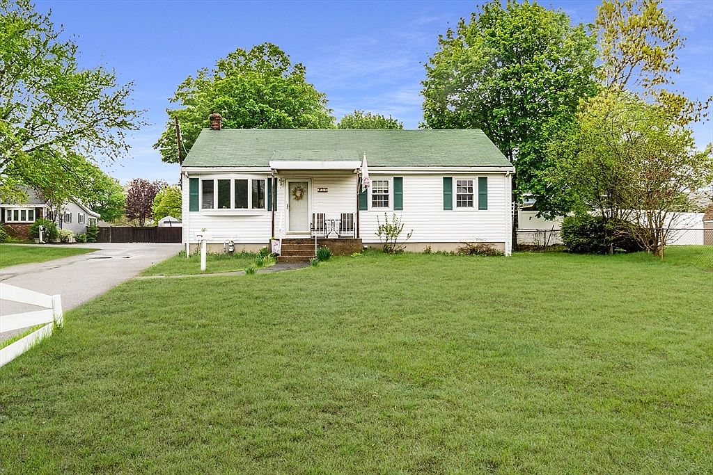 33 Lynn St, Peabody, MA 01960 | Zillow