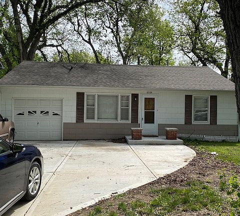 2nd image of 8525 Grant St