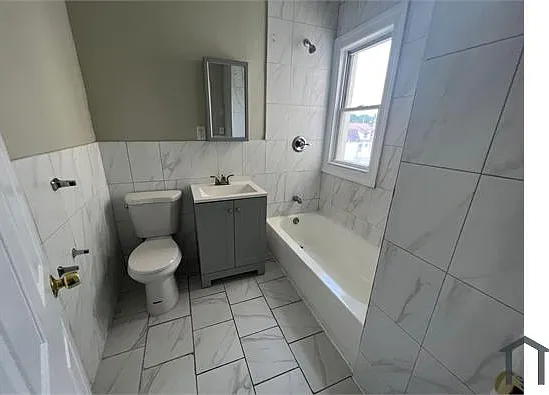 908 Bergen St #3 — Photo 6