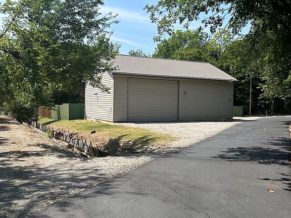 5th image of 7574 S 49th West Ave