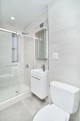 Rented by REAL New York | media 10