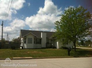 427 N Cottonwood Ave, Republic, MO 65738