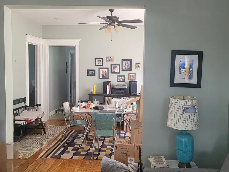 4717 N Artesian Ave #1 — Photo 4