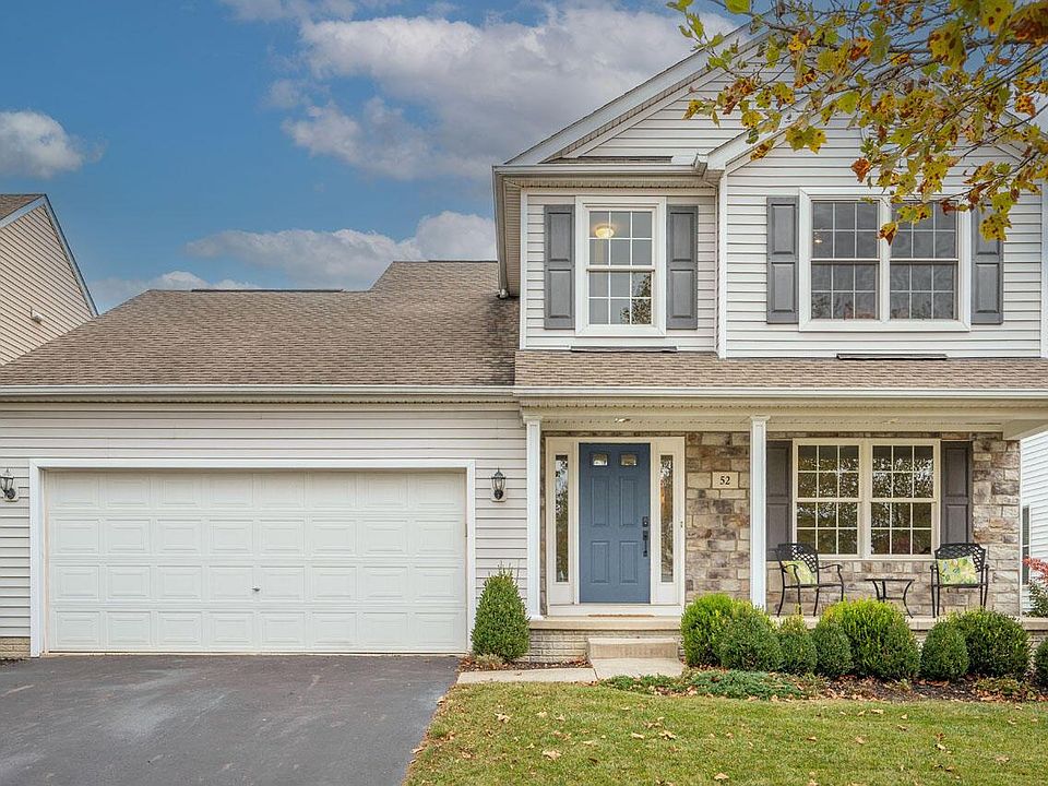 1st image of 52 Gold Meadow Dr