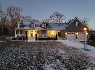 245 Gaffney Rd, Dartmouth, MA 02748