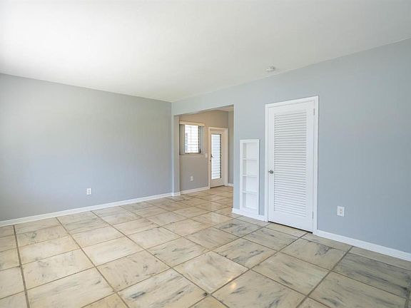 2nd image of 10200 E Bay Harbor Dr APT 8C
