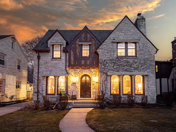 2616 Pasadena BOULEVARD, Wauwatosa, WI 53226