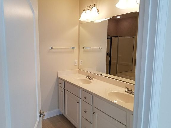 5th image of 6614 Glenlivet Ct