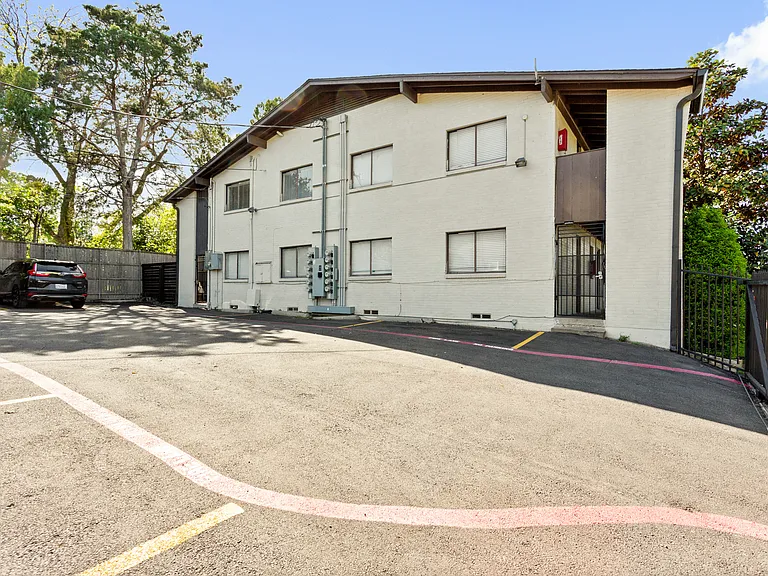5722 Gaston Ave #D — Photo 25