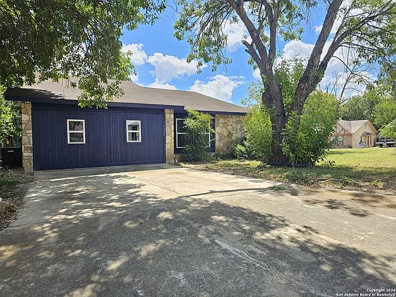 3rd image of 14202 SWALLOW DR